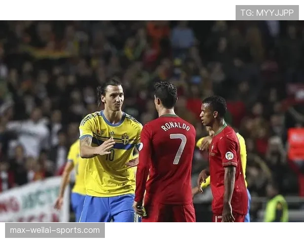 C罗与伊布高龄阶段竞技状态维持机制与持续性差异分析